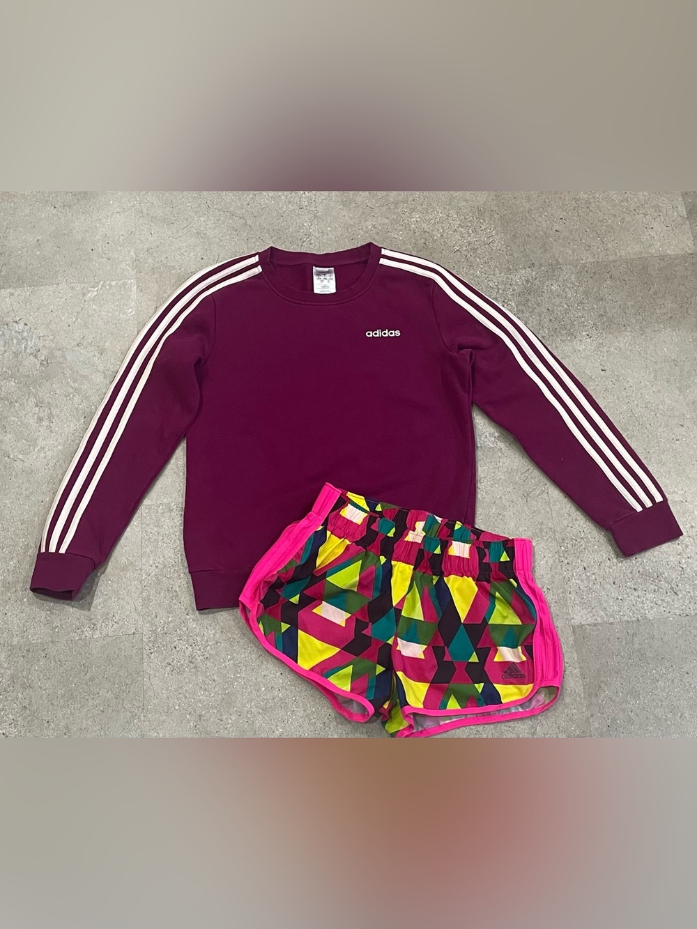 Womens ADIDAS Sweatshirt & Athletic Shorts, sz Small